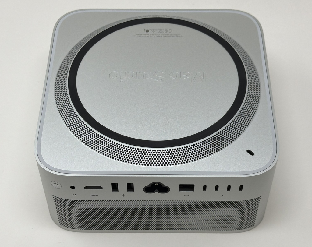 シュウMac Studio M4 Max 64GB 1TB 16C 40C Apple Mac Studio M4 Max 16-Core 1TB SSD 64GB RAM 40-Core 2025