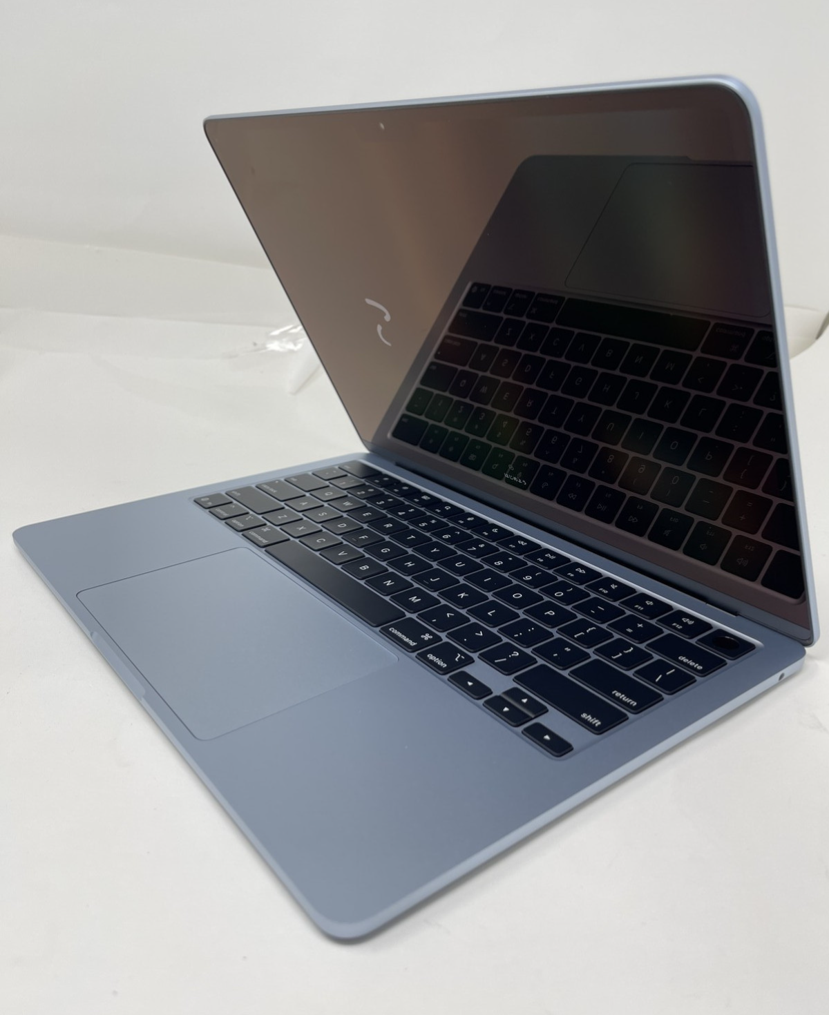 Apple Macbook Air M4 10-Core 13in 256GB SSD 16GB RAM 8-Core GPU