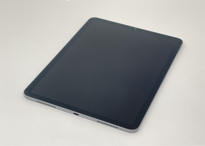 ［真田］　iPad Air Apple iPad Air 5th Gen - 256GB - Space Gray WiFi A2588 MM9L3LL/A