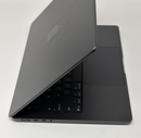 Apple Macbook Pro M5 10-Core 14in 1TB SSD 32GB 2025 Space Black Excellent