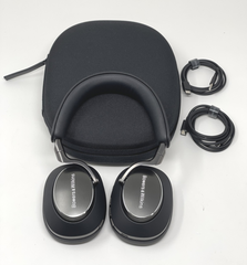 Bowers & Wilkins PX8 Noise Cancelling Wireless Headphones - Black Excellent