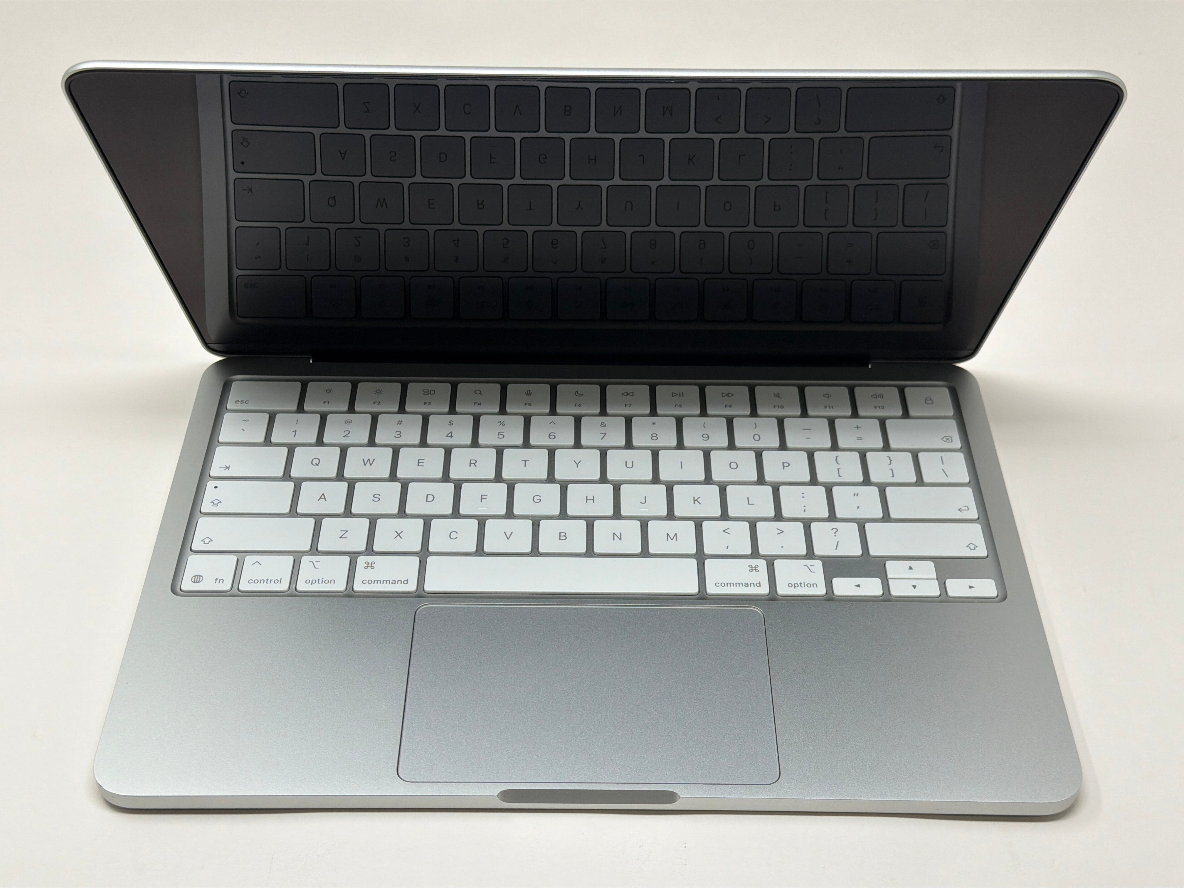 Apple Macbook Neo A18 Pro 6-Core 13in 256GB SSD 8GB RAM 2026