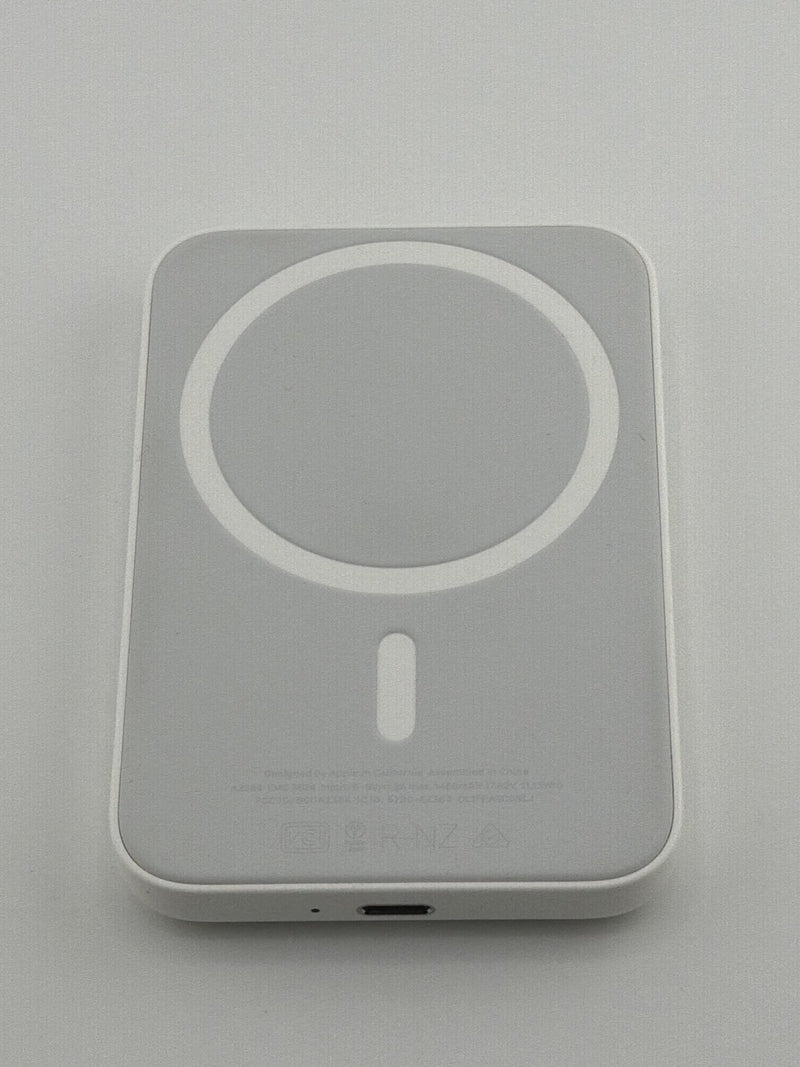 Apple MagSafe Battery Pack A2384 MJWY3AM/A White Good – The