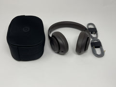 Beats Studio Pro Bluetooth Wireless Headphones Deep Brown  Excellent