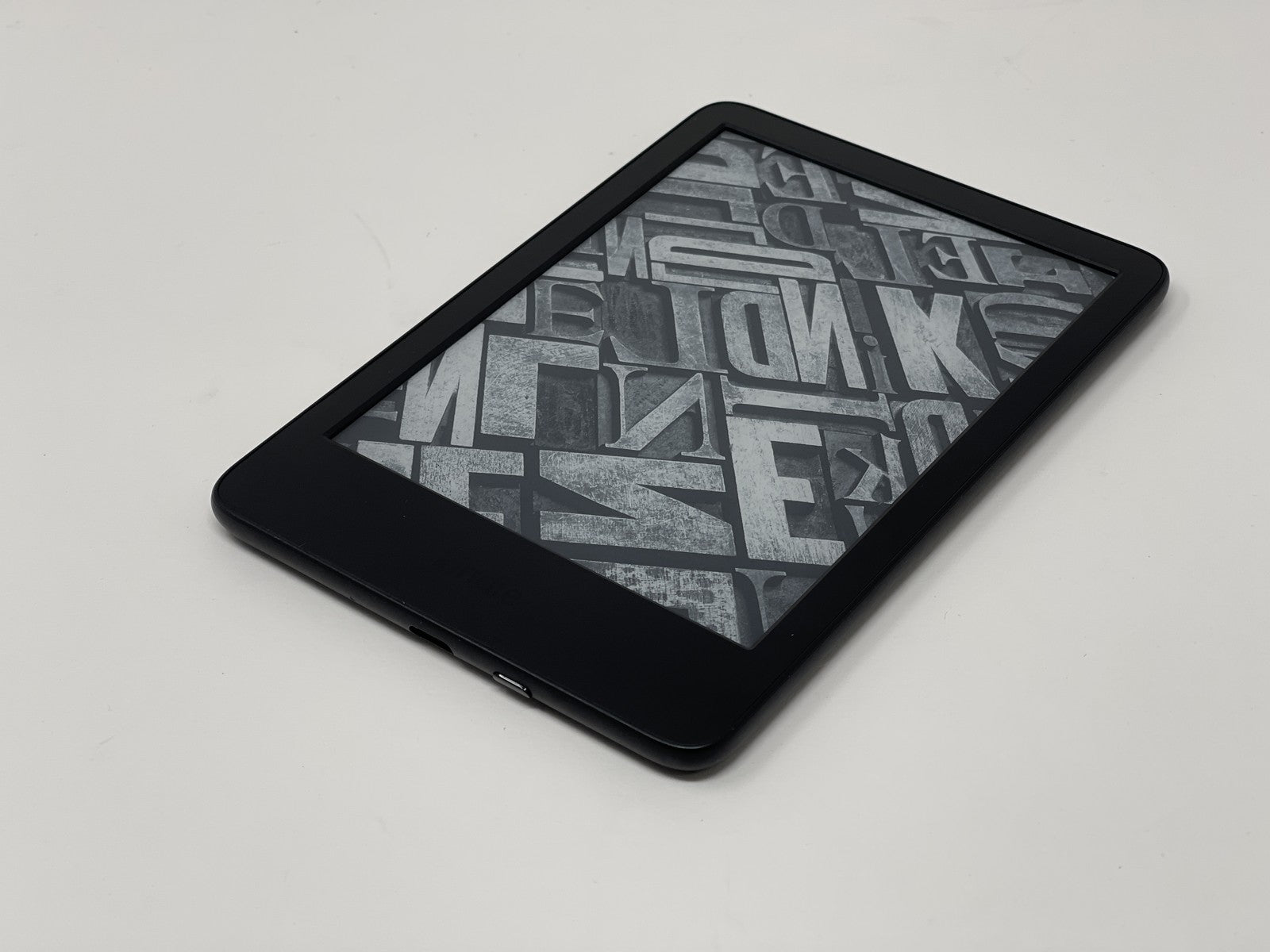 Amazon Kindle 11th Generation 2024 16GB RS23CV Black Excellent