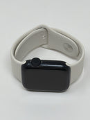 Apple Watch SE 2nd Gen 40mm Midnight Aluminum Case Starlight Band GPS Very Good