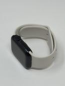 Apple Watch SE 2nd Gen 40mm Midnight Aluminum Case Starlight Band GPS Very Good
